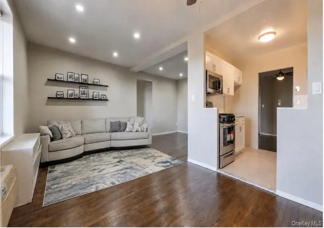 Photo 1 of Sale Pending at 20 Wendell St #19F, Hempstead, NY 11550 | MLS# 1046850 | Listing updated on 2026-10-02
