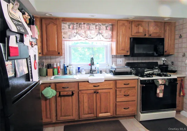 Photo 2 of Single family home for sale at 171 Barnes Rd, Blooming Grove, NY 10992 | MLS# 1046855 | Listing updated on 2026-09-04