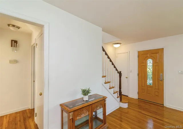Photo 2 of Single family home for sale at 24 Old Homestead Rd, Brookhaven, NY 11777 | MLS# 1046868 | Listing updated on 2026-10-04