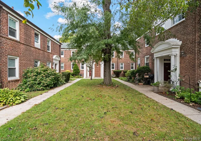 Condo for sale at 14749 Charter Rd #21B, New York, NY 11435 | MLS# 1046872