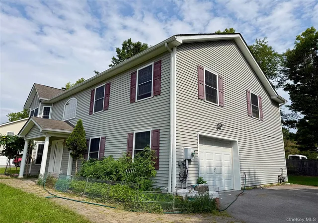 Photo 2 of Single family home for sale at 20 3rd Street, Middletown, NY 10940 | MLS# 1046887 | Listing updated on 2026-09-05