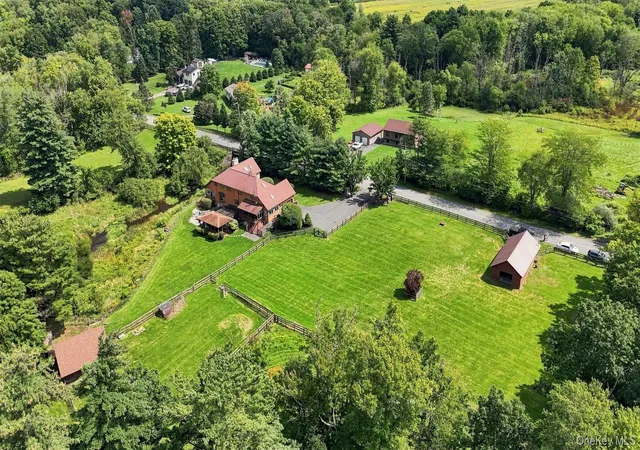 Photo 3 of Single family home for sale at 289 Pine Grv Rd, Middletown, NY 10940 | MLS# 1046894 | Listing updated on 2026-10-07
