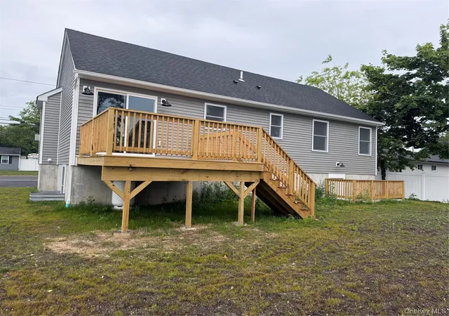 Photo 2 of Single family home for sale at 129 Southaven Ave, Brookhaven, NY 11950 | MLS# 1046895 | Listing updated on 2026-09-05