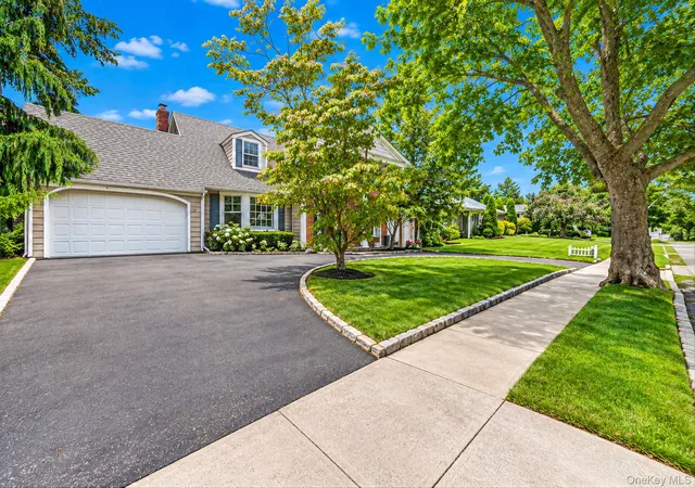 Photo 3 of Sale Pending at 9 Rodney St, Brookhaven, NY 11776 | MLS# 1046903 | Listing updated on 2026-10-06