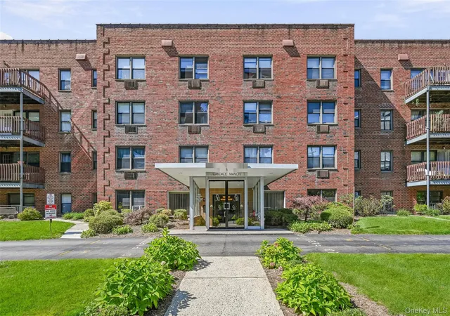 Photo 2 of Condo for sale at 5 Oakdale Manor #B20, Ramapo, NY 10901 | MLS# 1046910 | Listing updated on 2026-09-25