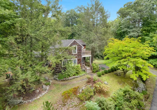 Photo 3 of Sale Pending at 48 Dunderberg Rd, Putnam Valley, NY 10579 | MLS# 1046939 | Listing updated on 2026-10-08