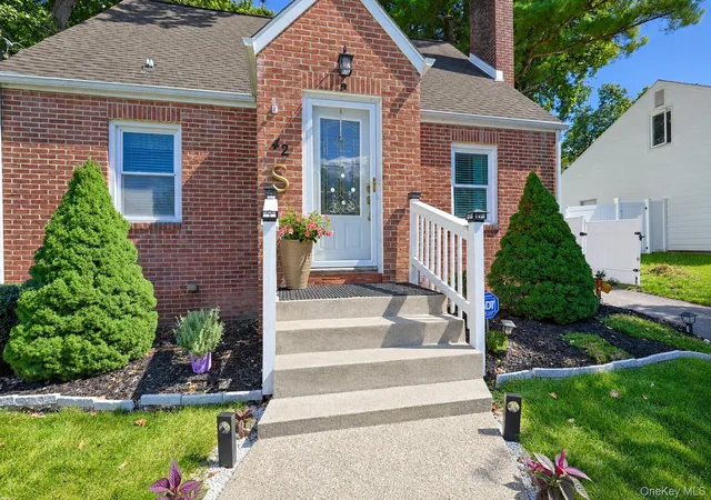 Photo 2 of Single family home for sale at 42 Streit Ave, Poughkeepsie (town), NY 12603 | MLS# 1046957 | Listing updated on 2026-10-05