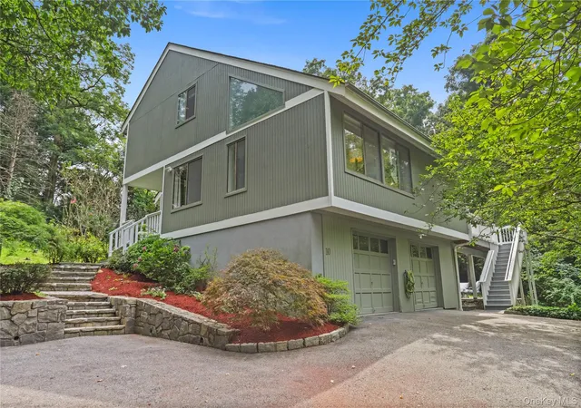 Photo 2 of Sale Pending at 10 Deborah Ln, Mount Pleasant, NY 10514 | MLS# 1046960 | Listing updated on 2026-09-24