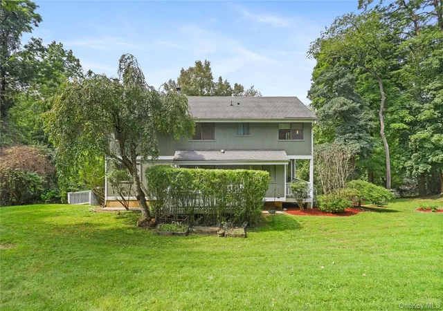 Photo 3 of Sale Pending at 10 Deborah Ln, Mount Pleasant, NY 10514 | MLS# 1046960 | Listing updated on 2026-09-24