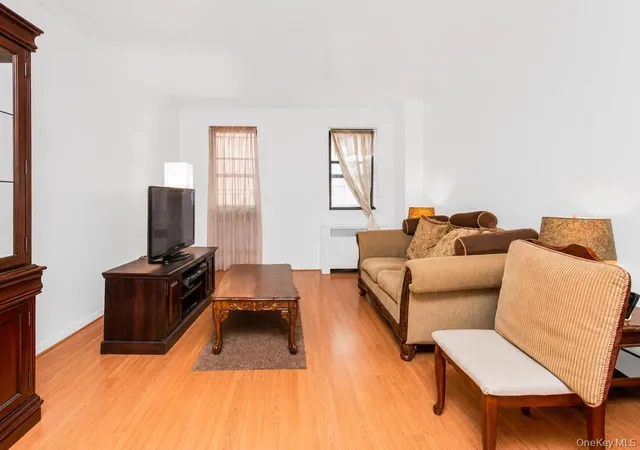 Photo 2 of Condo for sale at 306 E Mosholu Pkwy S #4F, New York, NY 10458 | MLS# 1046962 | Listing updated on 2026-09-05