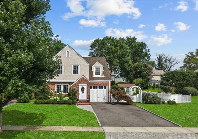 Photo 1 of Sale Pending at 33 Ogden Ave, North Hempstead, NY 11596 | MLS# 1046977 | Listing updated on 2026-10-08