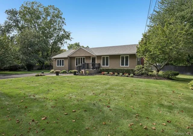 Photo 1 of Single family home for sale at 18 Gunther Dr, Huntington, NY 11731 | MLS# 1046983 | Listing updated on 2026-09-27