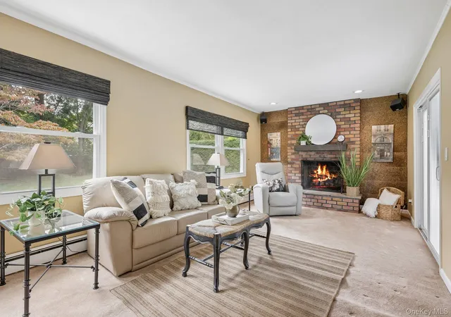 Photo 4 of Single family home for sale at 18 Gunther Dr, Huntington, NY 11731 | MLS# 1046983 | Listing updated on 2026-09-27