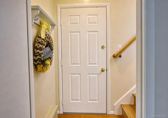 Listing Photo 4 - Condo for sale in building located at 3211 Whispering Hls, Chester Town, NY 10918