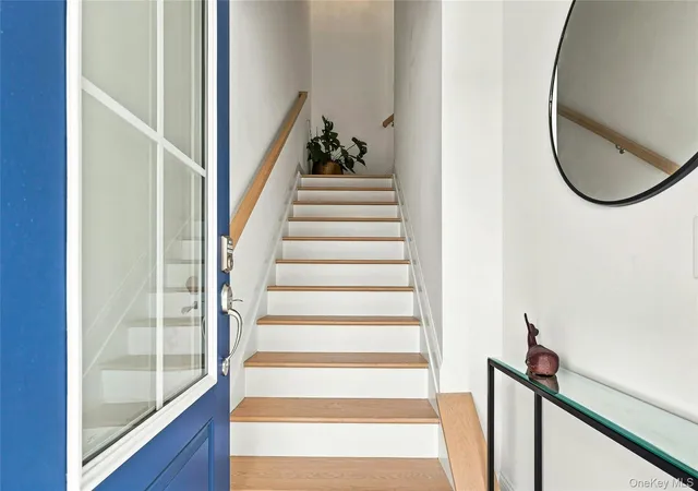 Photo 2 of Condo for sale at 262 Silver Timber Dr, Brookhaven, NY 11980 | MLS# 1047005 | Listing updated on 2026-09-06