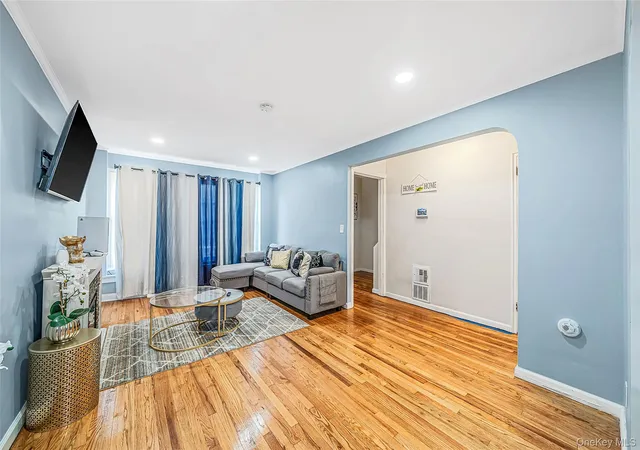 Photo 3 of Single family home for sale at 22603 141st Avenue, New York, NY 11413 | MLS# 1047010 | Listing updated on 2026-09-07
