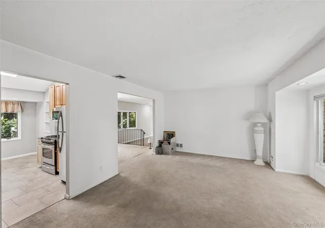 Photo 2 of Single family home for sale at 5 Kenny St, Smithtown, NY 11788 | MLS# 1047017 | Listing updated on 2026-09-13