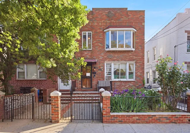 Multi family home for sale at 21-08 Ditmars Blvd, New York, NY 11105 | MLS# 1047023