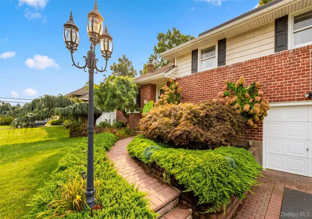 Photo 3 of Single family home for sale at 54 Jacqueline Rd, Oyster Bay, NY 11758 | MLS# 1047024 | Listing updated on 2026-09-26