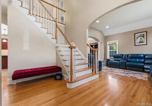 Photo 3 of Single family home for sale at 17 Arbor Ct, Poughkeepsie, NY 12603 | MLS# 1047033 | Listing updated on 2026-10-05
