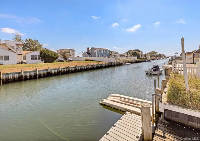 Photo 21 of Single family home for sale at 13 Marlin Rd, Southampton, NY 11942 | MLS# 1047047 | Listing updated on 2026-09-05