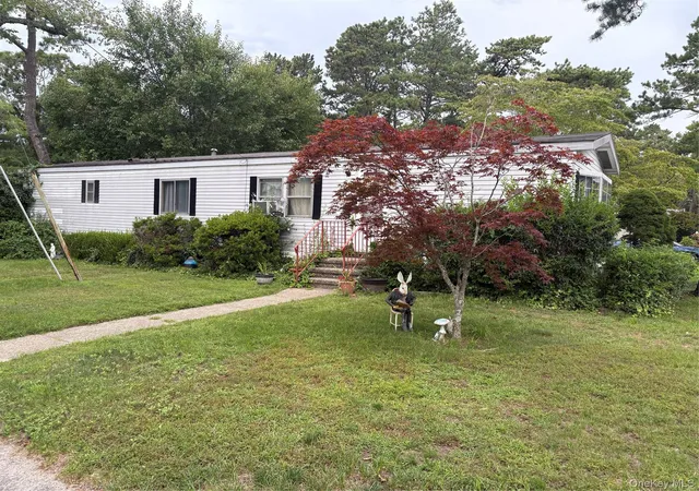 Manufactured home for sale at 525/p4 Riverleigh, Riverhead, NY 11901 | MLS# 1047053