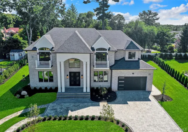 Single family home for sale at 25 Hemlock Ln, North Hempstead, NY 11577 | MLS# 1047055