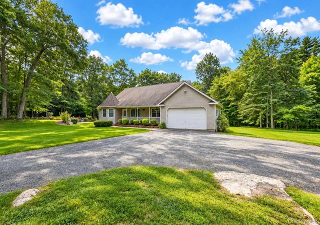 Photo 2 of Single family home for sale at 700 Oregon Trl, Shawangunk, NY 12566 | MLS# 1047061 | Listing updated on 2026-10-05