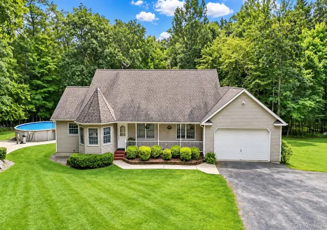 Photo 3 of Single family home for sale at 700 Oregon Trl, Shawangunk, NY 12566 | MLS# 1047061 | Listing updated on 2026-10-05