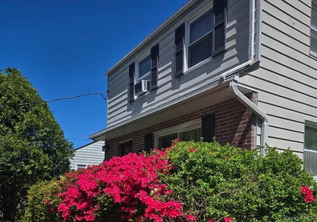 Photo 2 of Sale Pending at 30 Greenvale Cir, Greenburgh, NY 10607 | MLS# 1047089 | Listing updated on 2026-10-16