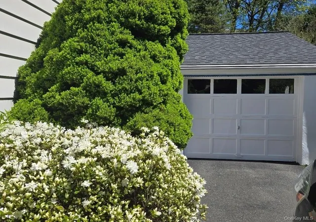 Photo 3 of Sale Pending at 30 Greenvale Cir, Greenburgh, NY 10607 | MLS# 1047089 | Listing updated on 2026-10-16