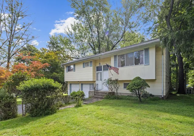 Photo 2 of Single family home for sale at 8 Madeline Ter, Ramapo, NY 10977 | MLS# 1047099 | Listing updated on 2026-09-15