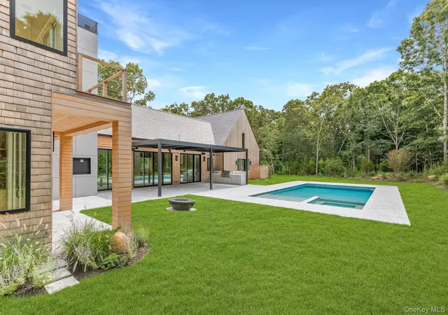 Photo 3 of Mansion for sale at 147 Old House Landing, East Hampton, NY 11937 | MLS# 1047103 | Listing updated on 2026-09-24