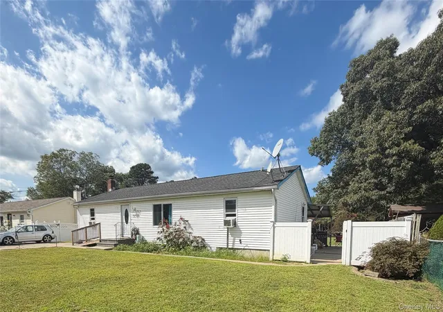 Photo 1 of Single family home for sale at 73 Michigan Ave, Islip, NY 11706 | MLS# 1047137 | Listing updated on 2026-09-06