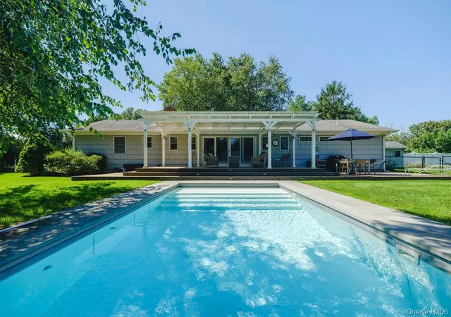 Photo 1 of Single family home for sale at 2080 Elijahs Ln, Southold, NY 11952 | MLS# 1047144 | Listing updated on 2026-10-06