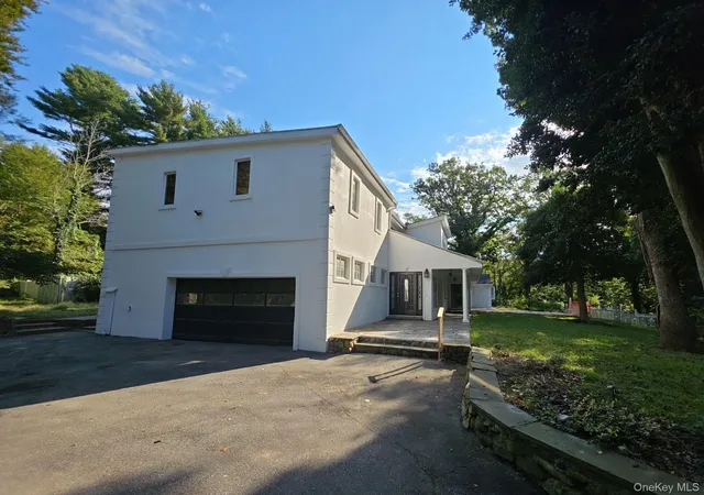 Photo 2 of Mansion for sale at 549 Woodbury Rd, Cold Spring Harbor, NY 11724 | MLS# 1047145 | Listing updated on 2026-10-08