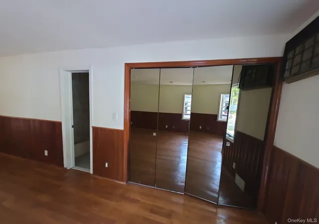 Photo 3 of Single family home for sale at 549 Woodbury Rd, Cold Spring Harbor, NY 11724 | MLS# 1047145 | Listing updated on 2026-10-08