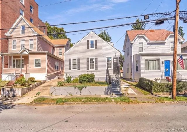 Photo 1 of Single family home for sale at 219 E 238th Street, New York, NY 10470 | MLS# 1047147 | Listing updated on 2026-10-09