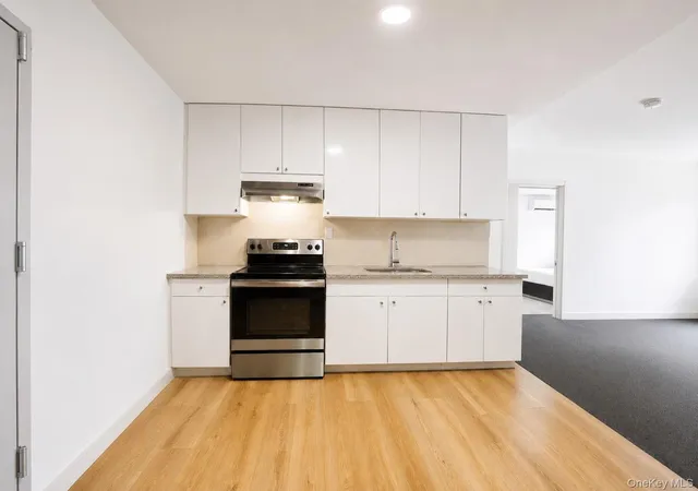 Photo 2 of Condo for sale at 7040 45 Avenue #6D, New York, NY 11377 | MLS# 1047148 | Listing updated on 2026-09-16