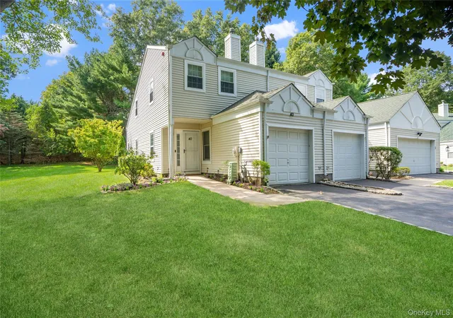 Photo 2 of Sale Pending at 40 Quail Ct, Brookhaven, NY 11949 | MLS# 1047176 | Listing updated on 2026-09-25
