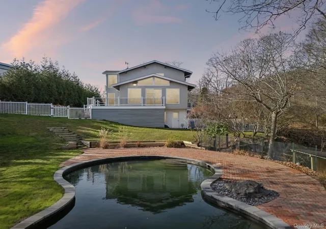 Photo 1 of Single family home for sale at 18 Tara Rd, East Hampton, NY 11954 | MLS# 1047183 | Listing updated on 2026-10-04