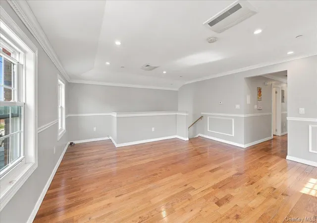 Photo 3 of House for sale at 18920 117th Road, New York, NY 11412 | MLS# 1047194 | Listing updated on 2026-09-05