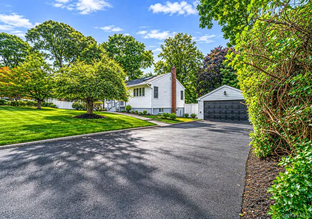 Photo 2 of Single family home for sale at 14 Millers Rd, Brookhaven, NY 11789 | MLS# 1047202 | Listing updated on 2026-09-05