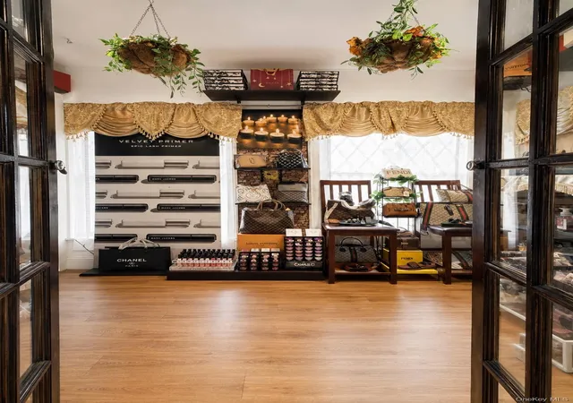 Photo 3 of Sale Pending at 2541 Holland Ave, New York, NY 10467 | MLS# 1047243 | Listing updated on 2026-09-30
