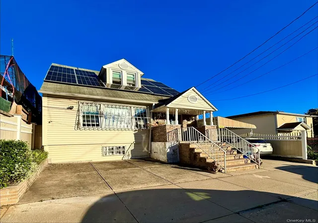 Photo 3 of Single family home for sale at 3614 Paulding Ave, New York, NY 10469 | MLS# 1047245 | Listing updated on 2026-10-10