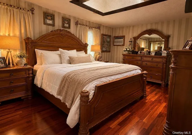 Photo 4 of Single family home for sale at 42 Birch Rd, New York, NY 10303 | MLS# 1047246 | Listing updated on 2026-10-18