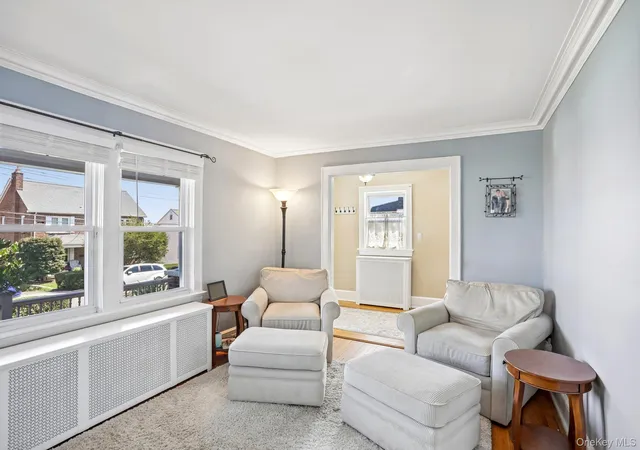 Photo 3 of Single family home for sale at 309 Bellevue Ave, Yonkers, NY 10703 | MLS# 1047254 | Listing updated on 2026-09-19
