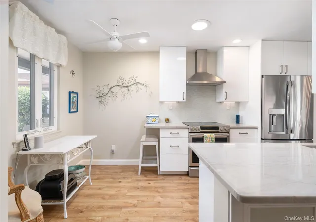 Photo 3 of Condo for sale at 1102 Gotham Path, Smithtown, NY 11780 | MLS# 1047276 | Listing updated on 2026-09-28