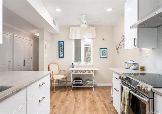 Photo 4 of Condo for sale at 1102 Gotham Path, Smithtown, NY 11780 | MLS# 1047276 | Listing updated on 2026-09-28