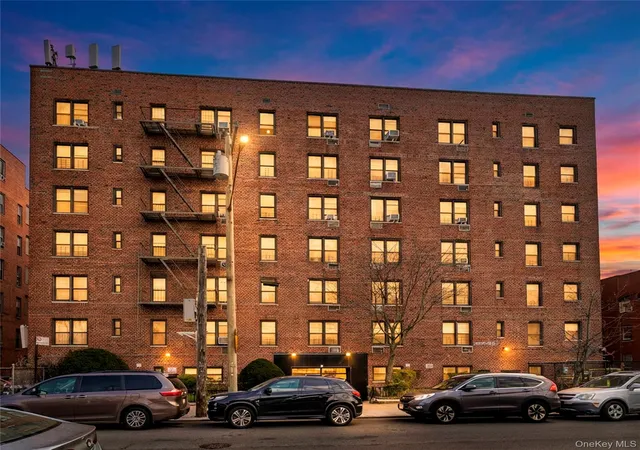 Photo 15 of Condo for sale at 10 40 Neilson St #3N, New York, NY 11691 | MLS# 1047282 | Listing updated on 2026-09-08